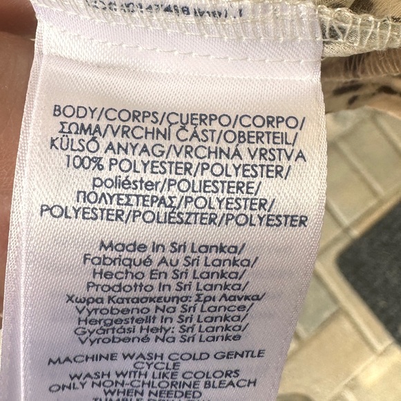 Chaps 1x sheer polyester blouse in olive and white. New with no tag. - Picture 4 of 5